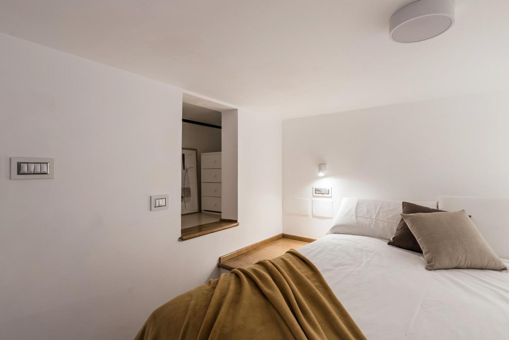 Apartment The Rent - One-bedroom Flat In Tritone Area Rome