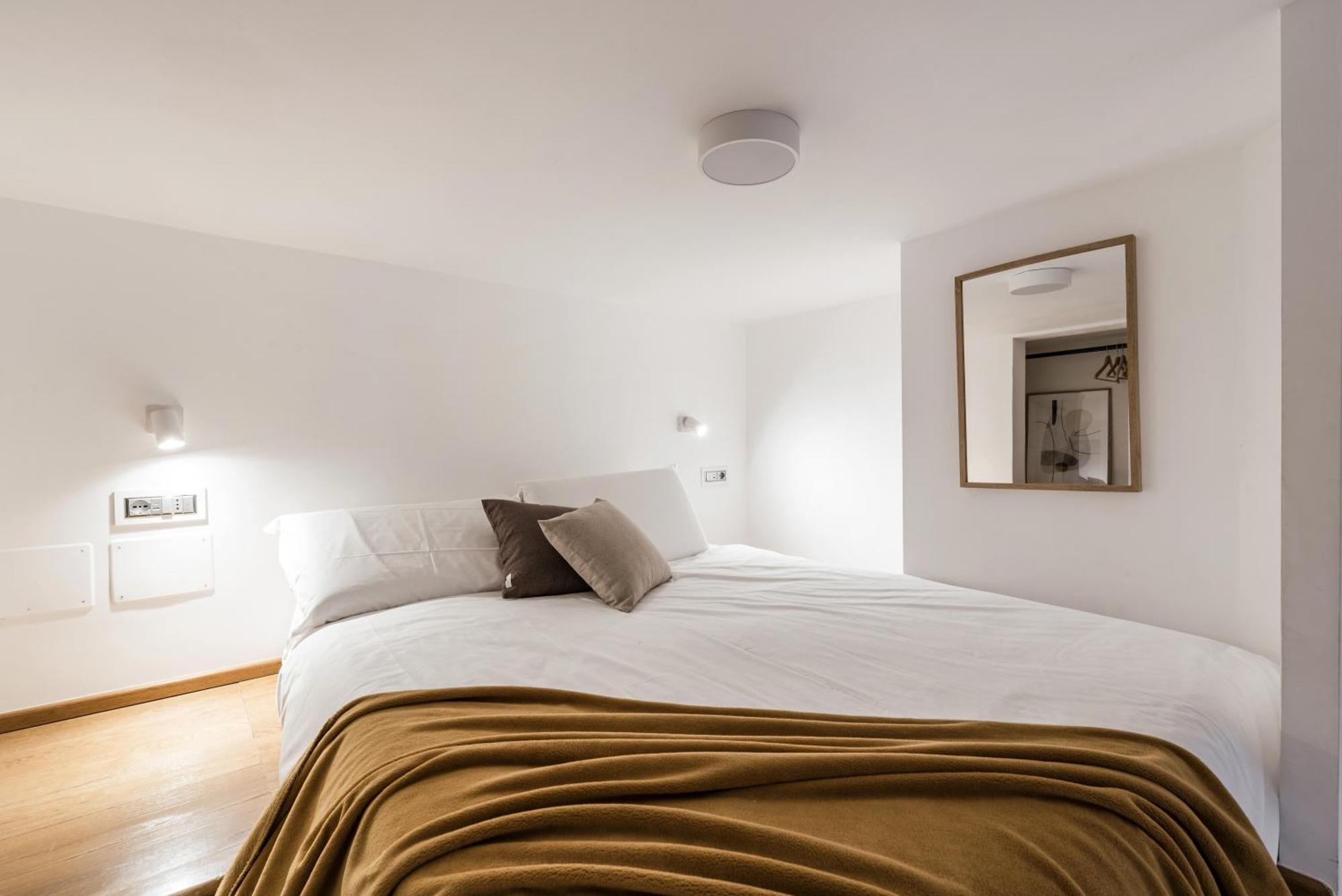 The Rent - One-bedroom Flat In Tritone Area * Rome